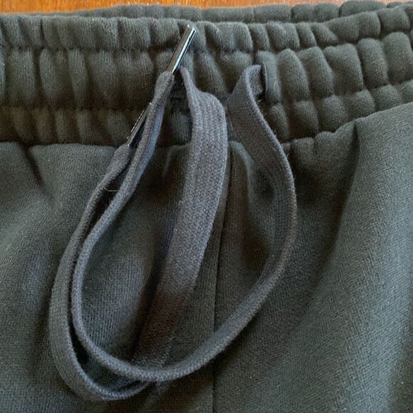 NWT Puma Basics Black Joggers Size Medium - Picture 10 of 12